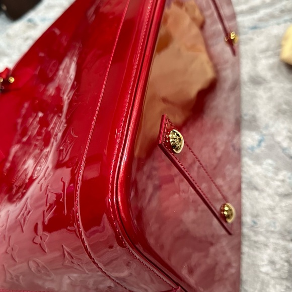 100% authentic LOUIS VUITTON ALMA LARGE LIKE NEW - Picture 7 of 11